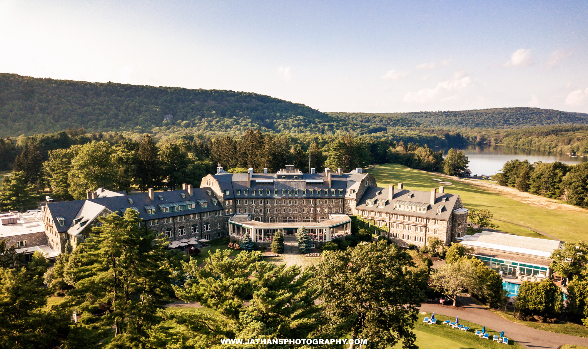 Beautiful Pocono Mountain Wedding At Skytop Lodge Skytop PA Pocono Wedding Photography