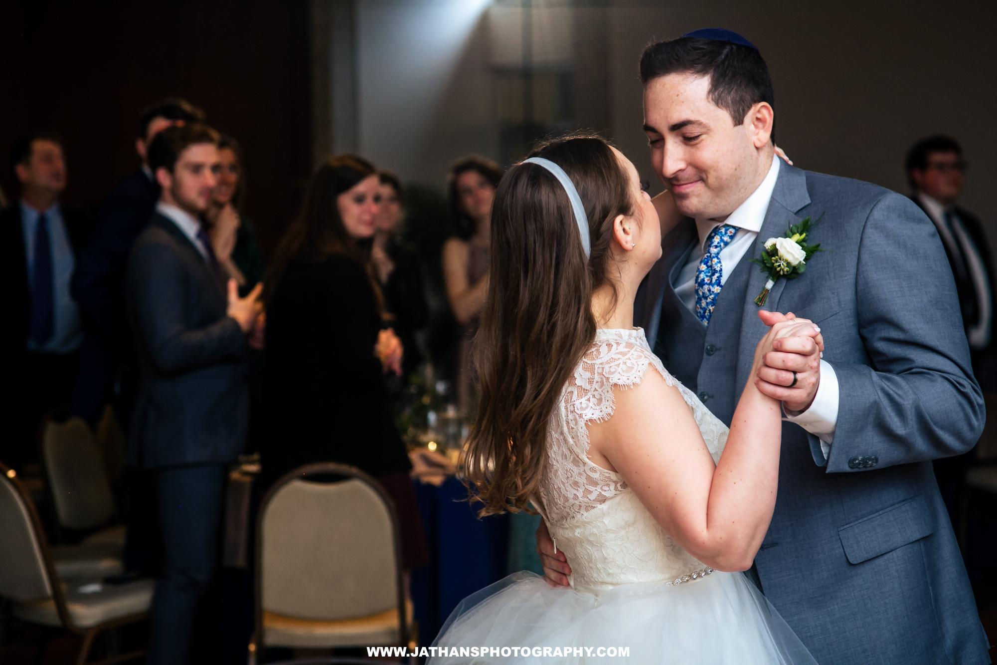 Beautiful Jewish Wedding At Temple Beth Hillel