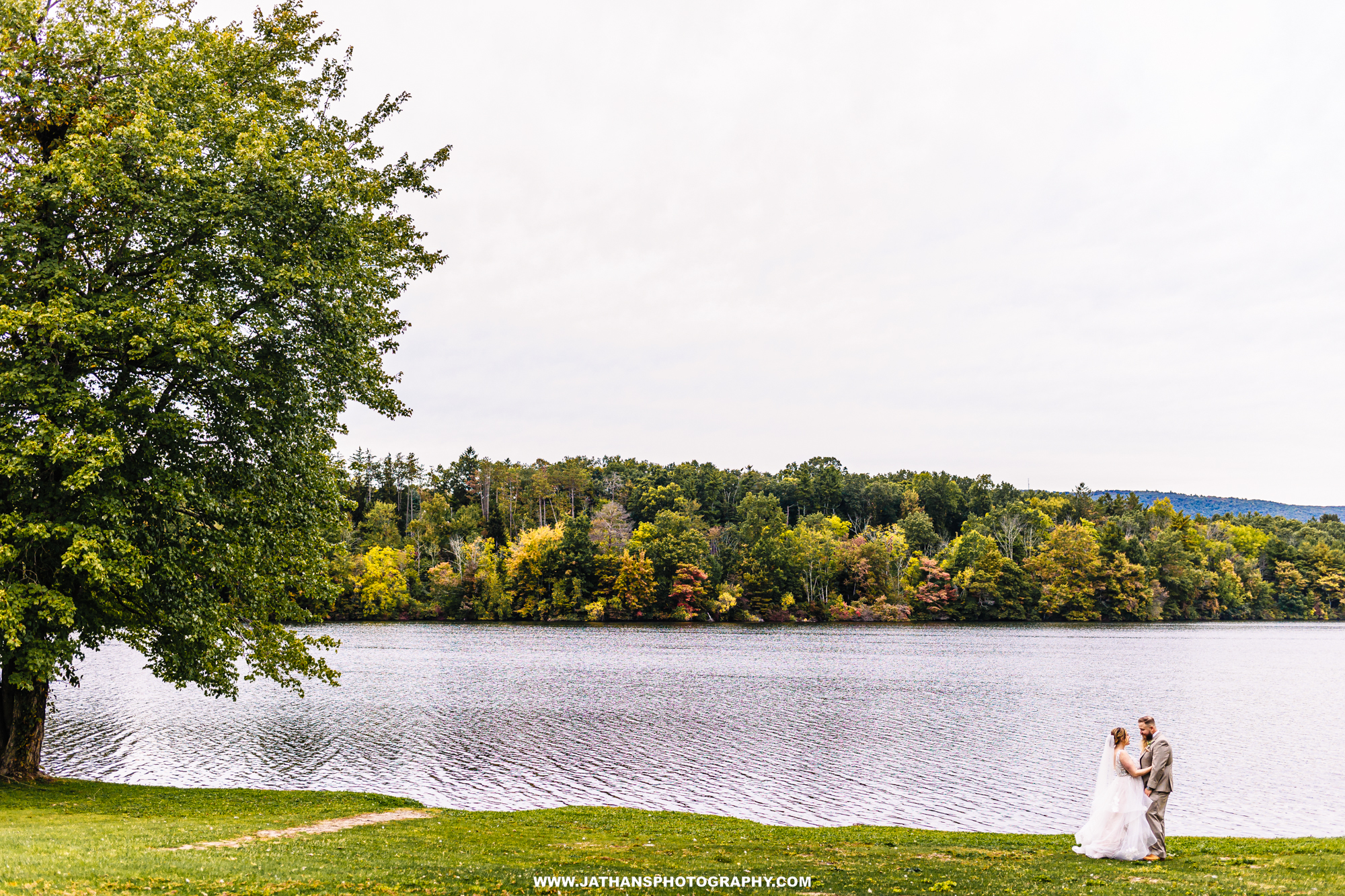 Gorgeous Lake Trout Wedding Lehigh Valley Pocono Wedding Photographer