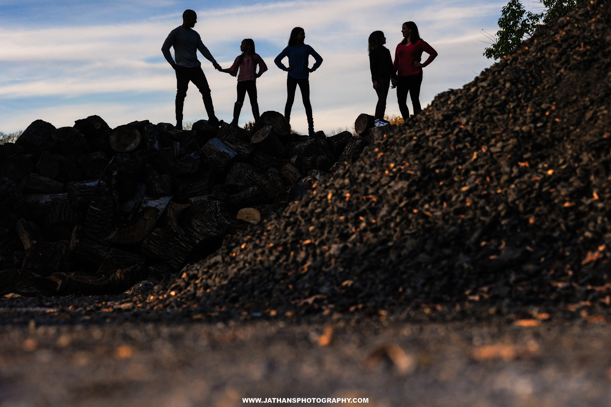 Wyomissing Meadow Park Fall Outdoor Family Session Wyomissing Family Photographer