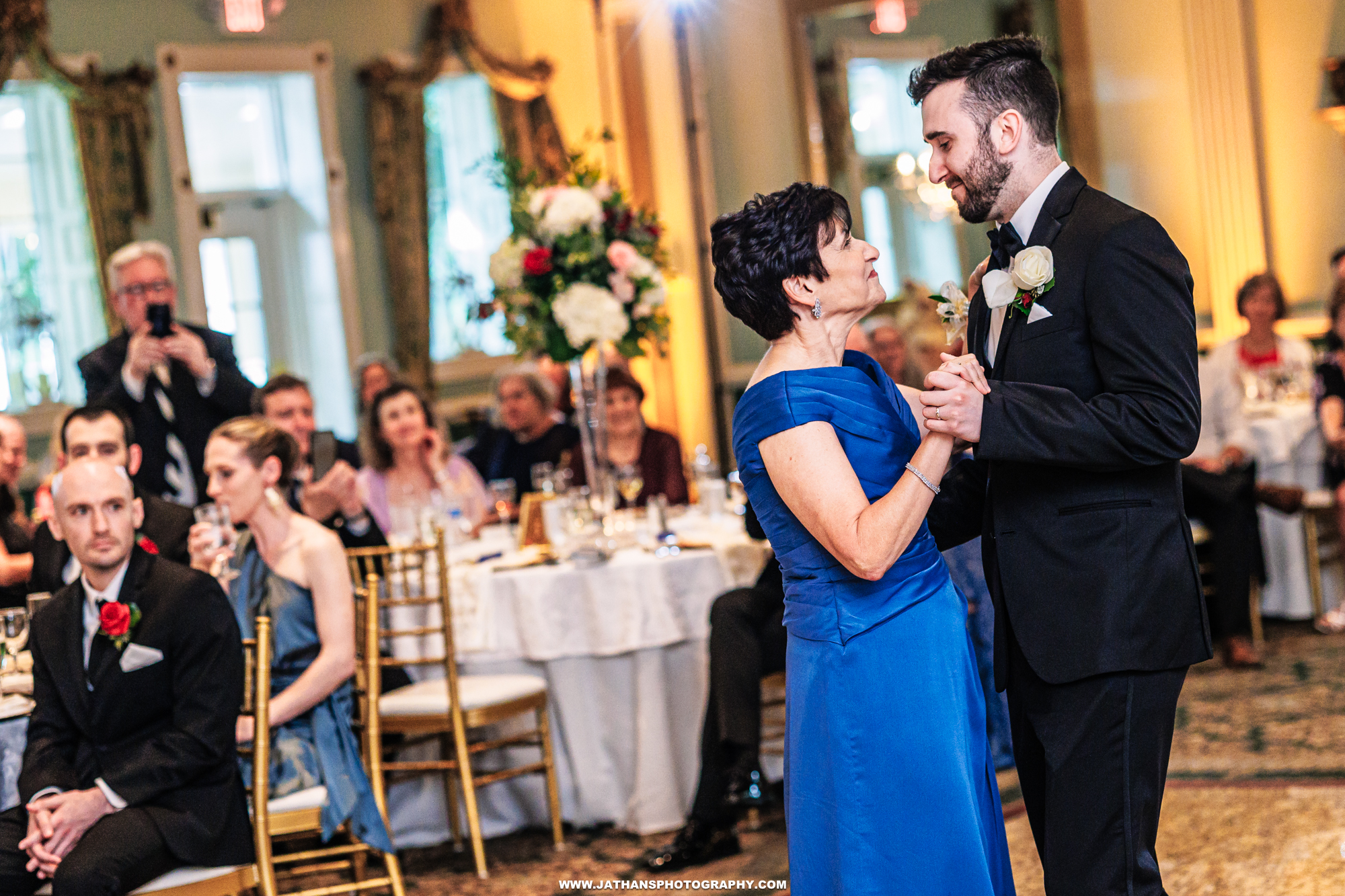 Beautiful and Elegant Mendenhall Inn Wedding In Mendenhall, PA