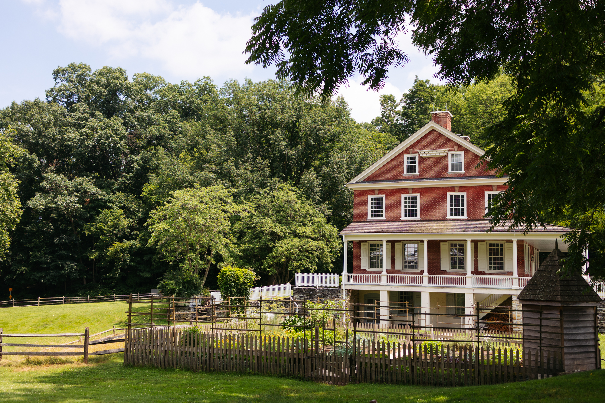 Beautiful Outdoor Lancaster Historic Rock Ford Wedding Photography Beautiful Scenic Love