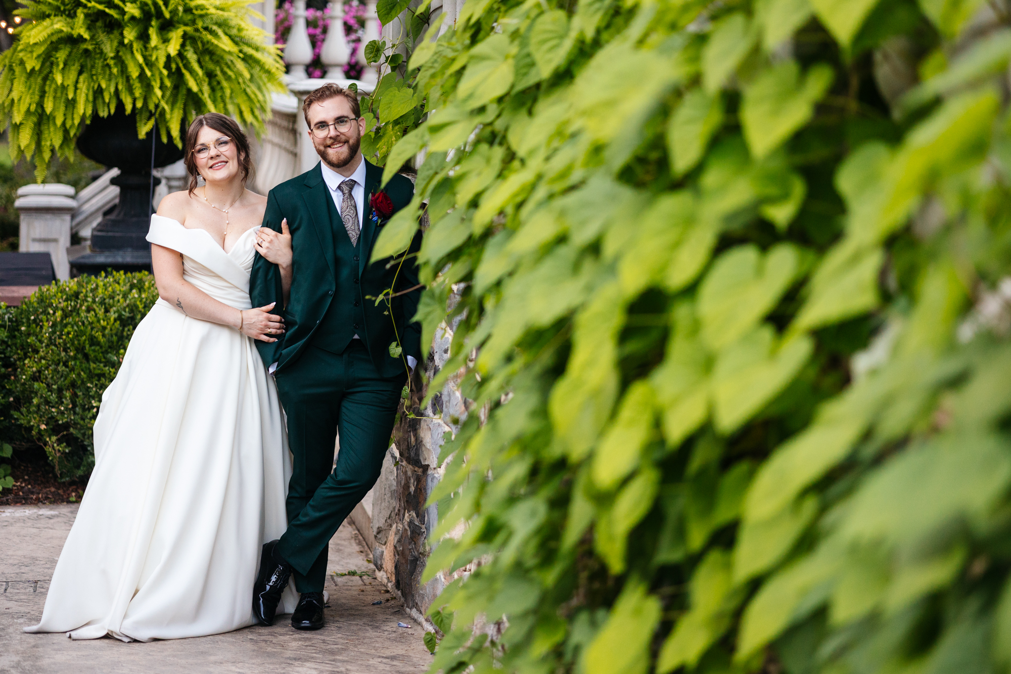 Gorgeous Moonstone Manor Elizabethtown PA Wedding Outdoor Summer Love