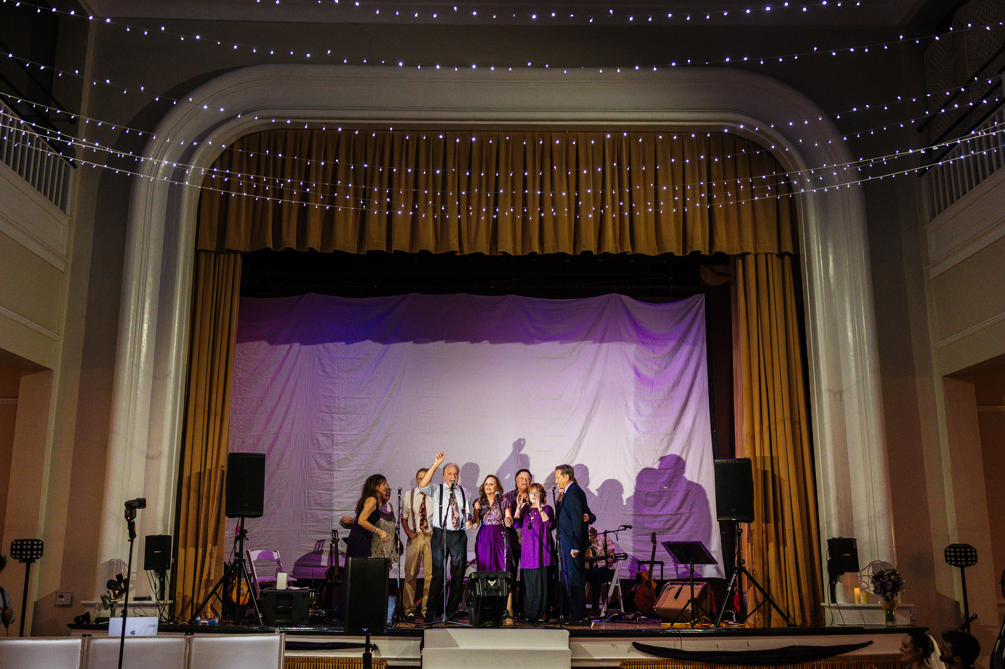 Beautiful Santa Monic Bay Women's Club Wedding In Los Angeles California Sunshine