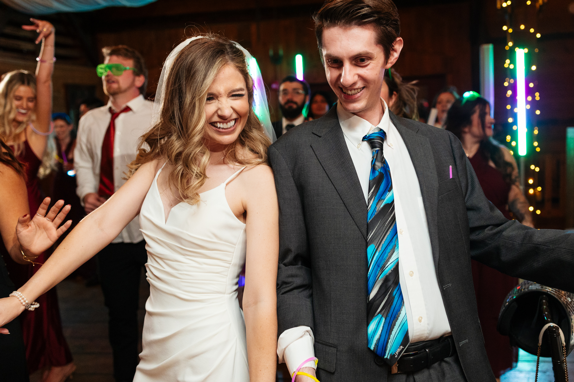 Gorgeous Outdoor Lingrow Farm Wedding In Leechburg PA Pittsburgh Best Wedding Photography